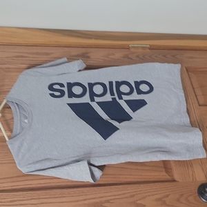 Adidas t shirt